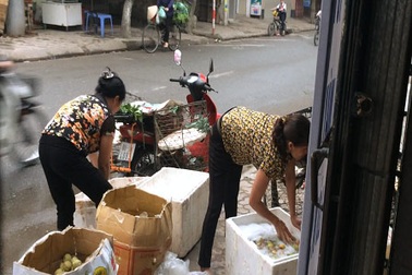 Rùng mình xem làm sạch đào bằng nước xà phòng