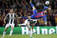 Hòa thất vọng Juventus, Barcelona chia tay Champions League