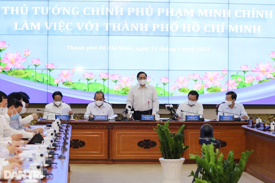 TPHCM đề xuất Chính phủ cho chủ động mua vắc xin Covid-19 - 2 TPHCM đề xuất Chính phủ cho chủ động mua vắc xin Covid-19 - 2