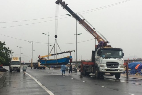 Nhiều tỉnh miền Trung hối hả chống bão