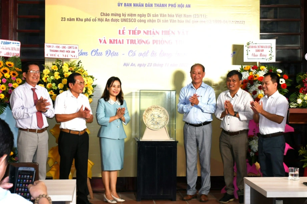 Hội An trưng bày gốm Chu Đậu được trục vớt ở vùng biển Cù Lao Chàm - 1 Hội An trưng bày gốm Chu Đậu được trục vớt ở vùng biển Cù Lao Chàm - 1