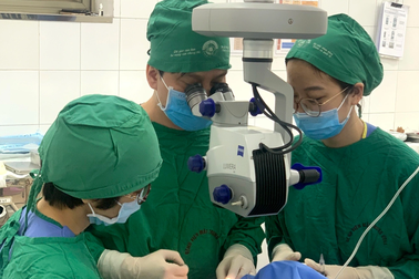 Bệnh viện Mắt Trung ương mổ lại sau chuỗi ngày dài "ngủ đông"