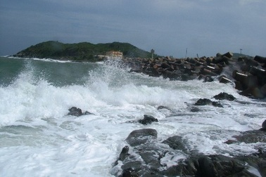 Những thiệt hại đầu tiên do siêu bão Sơn Tinh gây ra