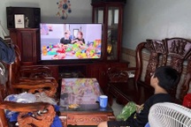 Gần 100 hộ dân ở TPHCM có điện trở lại sau 3 ngày bị cắt