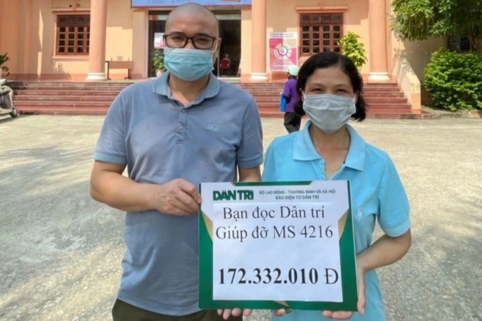 Bạn đọc Dân trí giúp đỡ người mẹ nghèo nuôi con bại não hơn 170 triệu đồng - 1 Bạn đọc Dân trí giúp đỡ người mẹ nghèo nuôi con bại não hơn 170 triệu đồng - 1