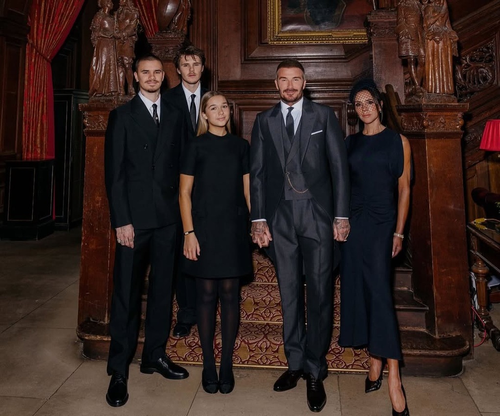 Nỗi buồn trong ngày phong tước Hiệp sĩ của David Beckham - 4 Nỗi buồn trong ngày phong tước Hiệp sĩ của David Beckham - 4