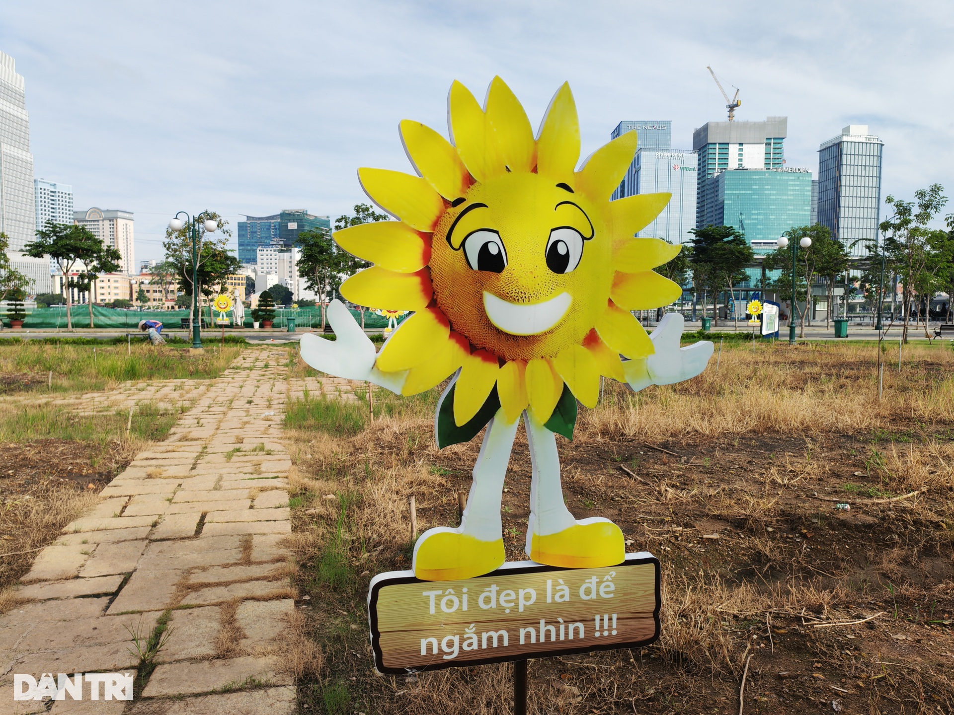 Đánh giá Honor 400: Hiệu suất tốt, AI đa dạng nhưng còn hạn chế về thiết kế - 12 Đánh giá Honor 400: Hiệu suất tốt, AI đa dạng nhưng còn hạn chế về thiết kế - 12