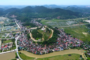 Lạc vào không gian Tết xưa ở 2 ngôi làng cổ nhất xứ Thanh