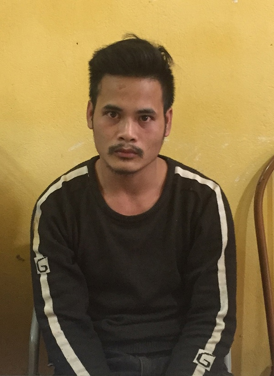 Say rượu phóng hỏa đốt cháy rụi 3 căn nhà - 1 Say rượu phóng hỏa đốt cháy rụi 3 căn nhà - 1