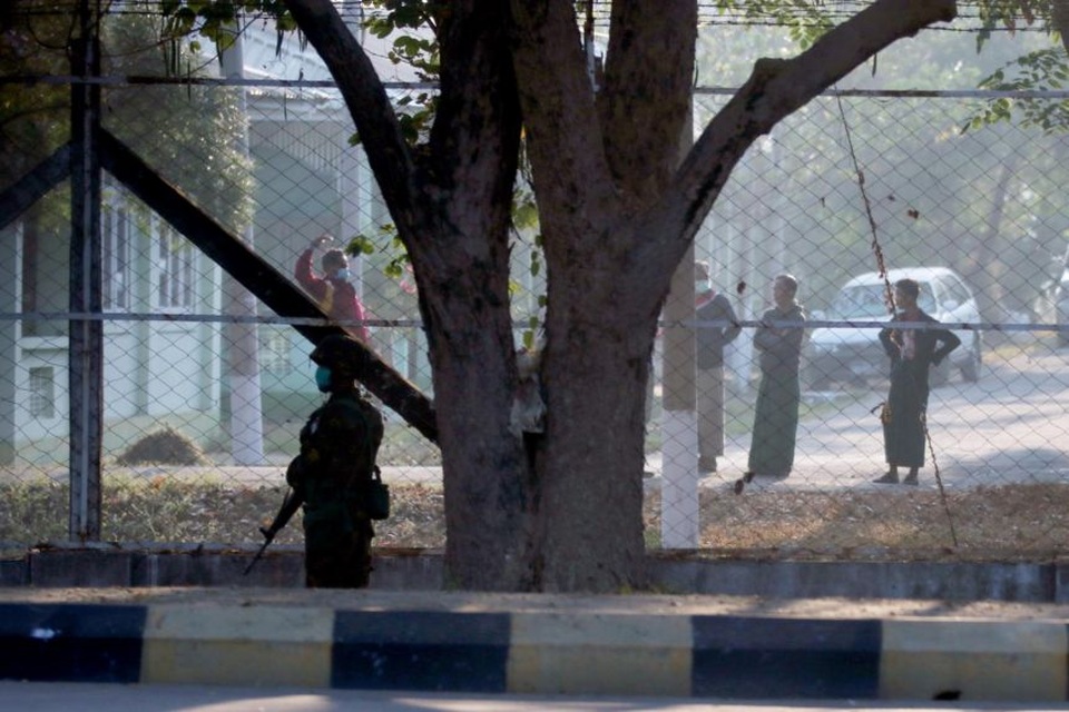 Lực lượng an ninh Myanmar phong tỏa nhà khách quốc hội - 1