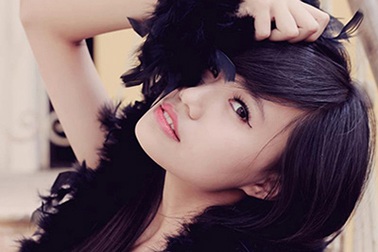 Á khôi trường Báo: Nhảy cover "đỉnh" nhưng không "cuồng" Kpop