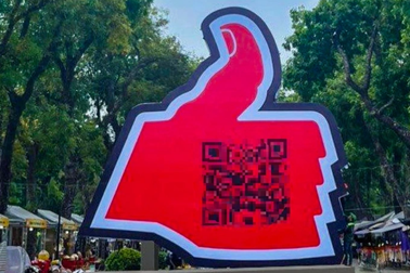 Ai lắp "chui" biểu tượng nút Like ở Công viên Thống Nhất?