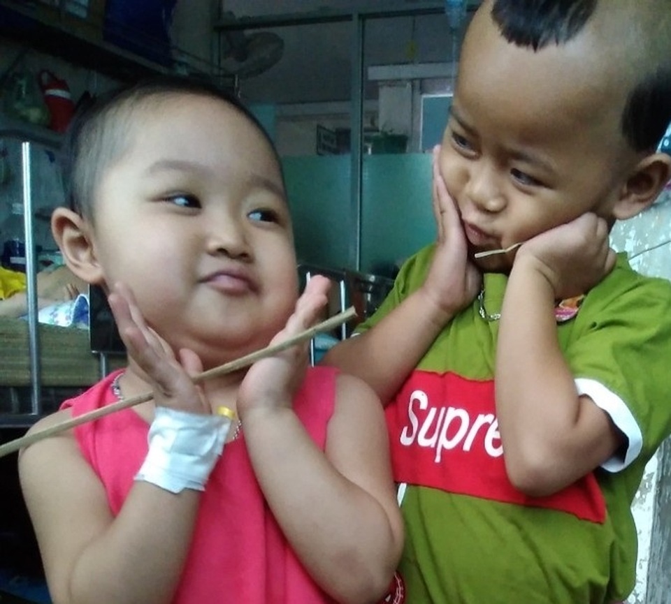 “Nhờ bạn đọc Dân trí mà con em tiếp tục được điều trị” - 4 “Nhờ bạn đọc Dân trí mà con em tiếp tục được điều trị” - 4