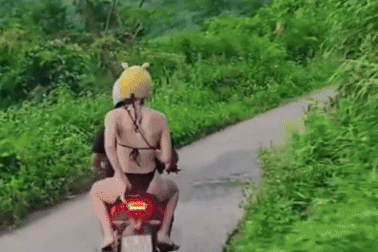 Vụ khách Tây mặc bikini trên đường ở Tuyên Quang: Đơn vị vận chuyển xin lỗi