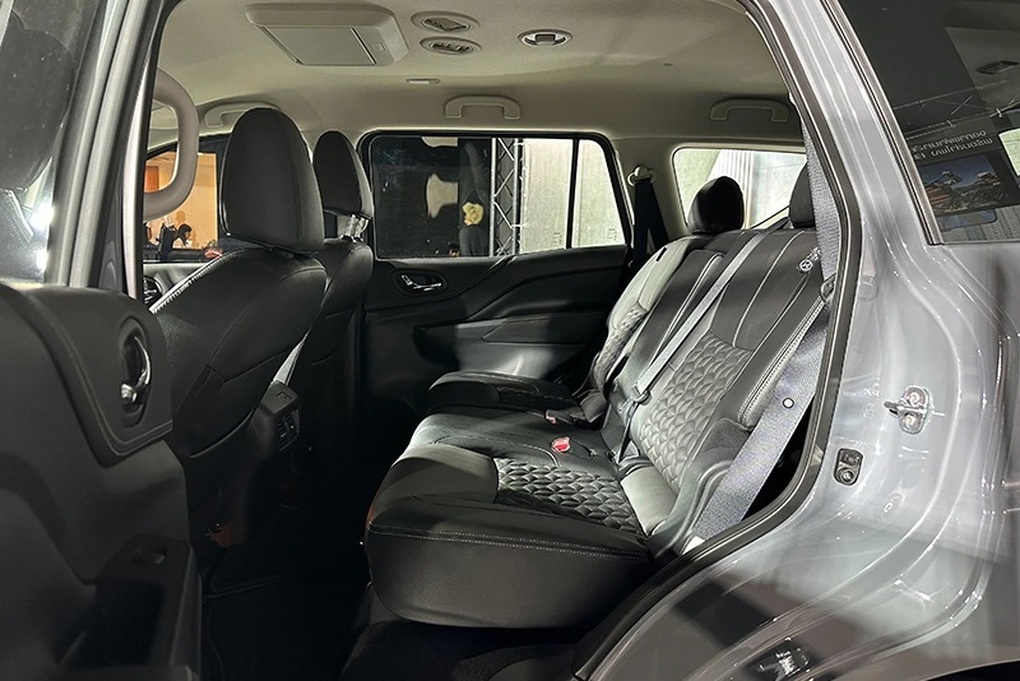 Rộ tin Nissan Terra Sport sắp mở bán tại Việt Nam, giá dự kiến 1,2 tỷ đồng - 4 Rộ tin Nissan Terra Sport sắp mở bán tại Việt Nam, giá dự kiến 1,2 tỷ đồng - 4