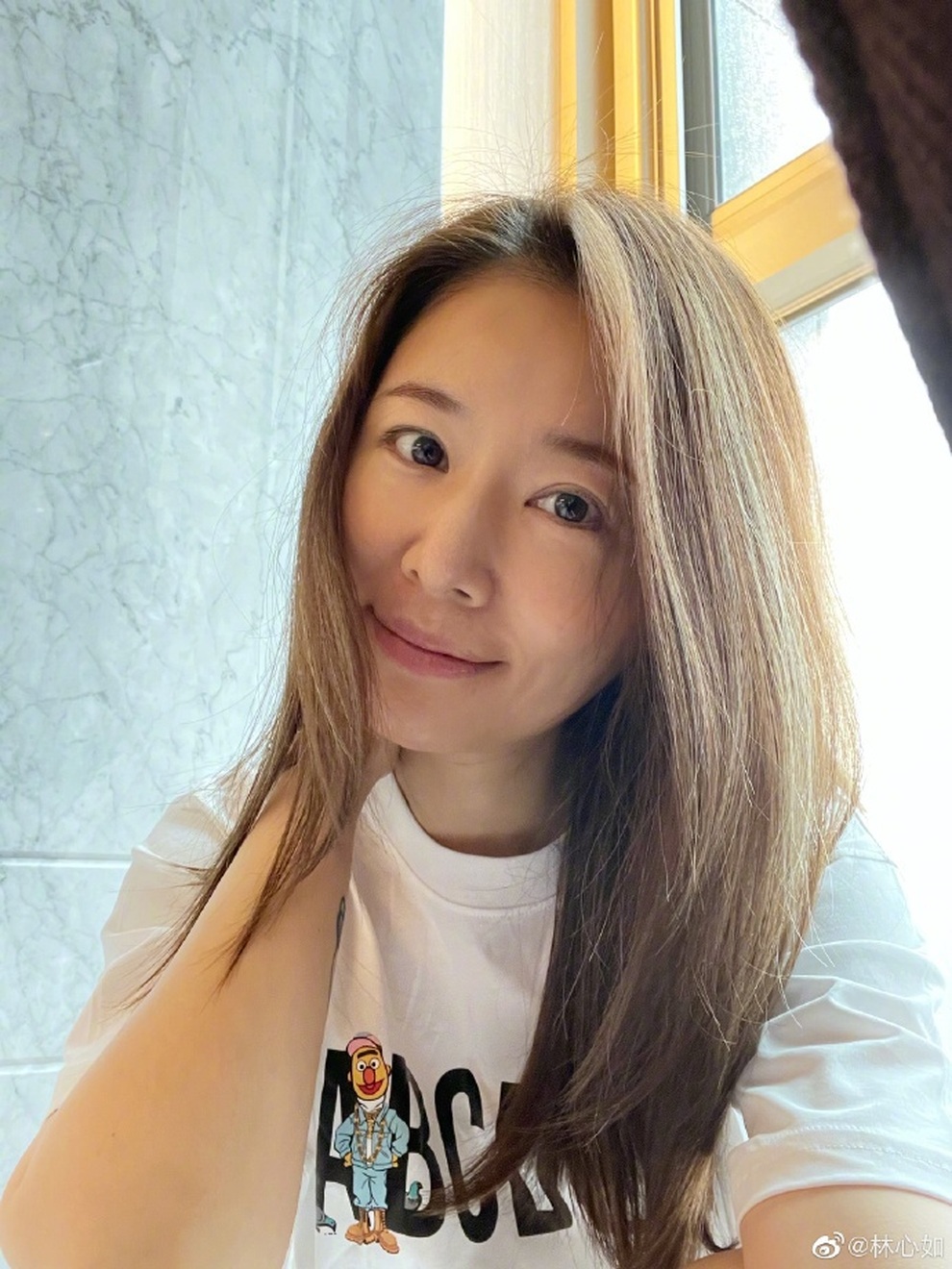 Tranh cãi quanh tấm bằng thạc sĩ ở tuổi 45 của Lâm Tâm Như - 4