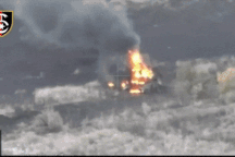 Ukraine lần đầu rải kim loại nóng chảy phá hủy xe tăng Nga