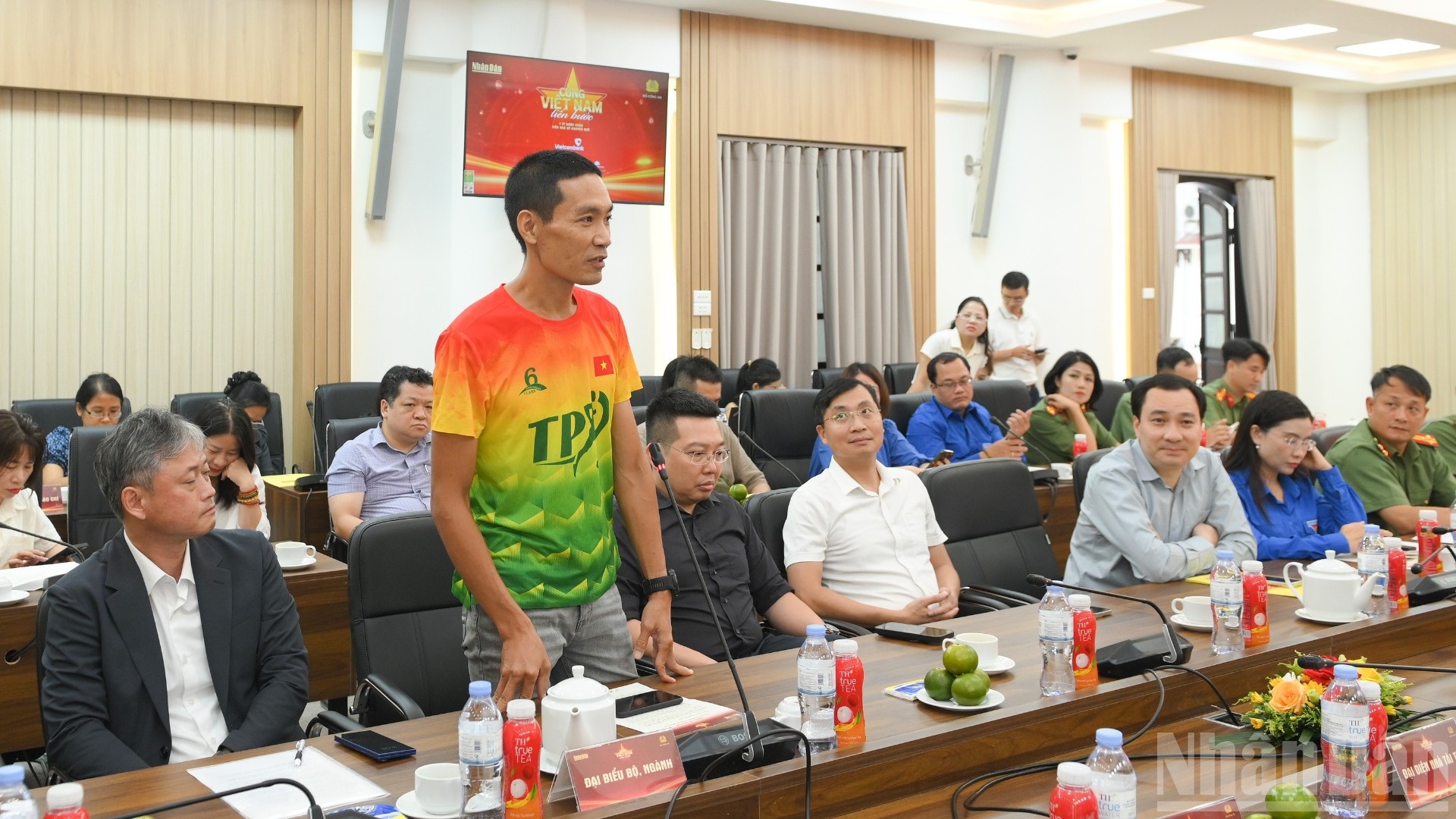 Cùng Việt Nam tiến bước: Lan tỏa những giá trị chưa từng có tiền lệ - 6 Cùng Việt Nam tiến bước: Lan tỏa những giá trị chưa từng có tiền lệ - 6