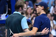 Đánh bại Bublik, Sinner tiến vào bán kết Vienna Open 2025