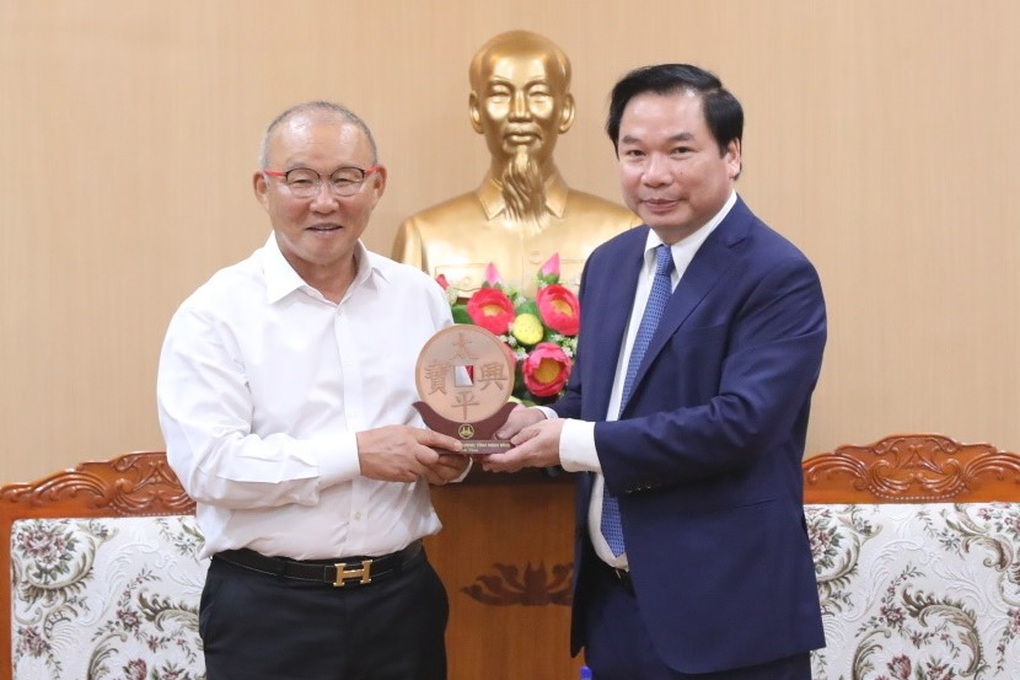 HLV Park Hang Seo trăn trở về phát triển bóng đá trẻ Việt Nam - 5 HLV Park Hang Seo trăn trở về phát triển bóng đá trẻ Việt Nam - 5