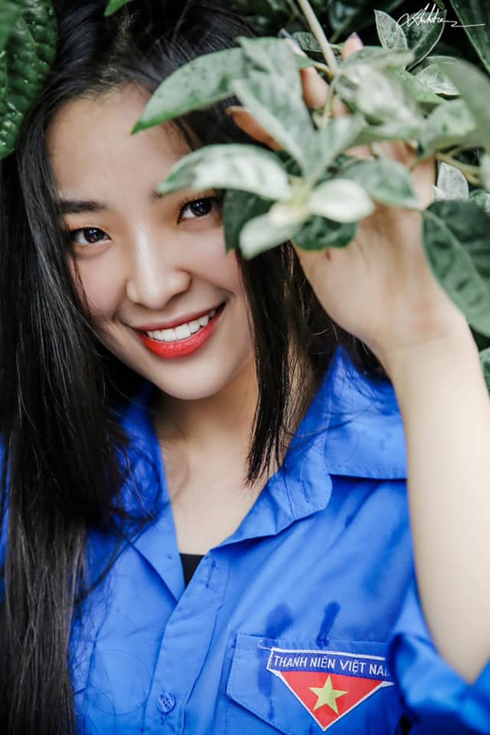 Ảnh kỷ yếu rạng ngời của Hoa khôi ĐH Kinh tế quốc dân - 12 Ảnh kỷ yếu rạng ngời của Hoa khôi ĐH Kinh tế quốc dân - 12