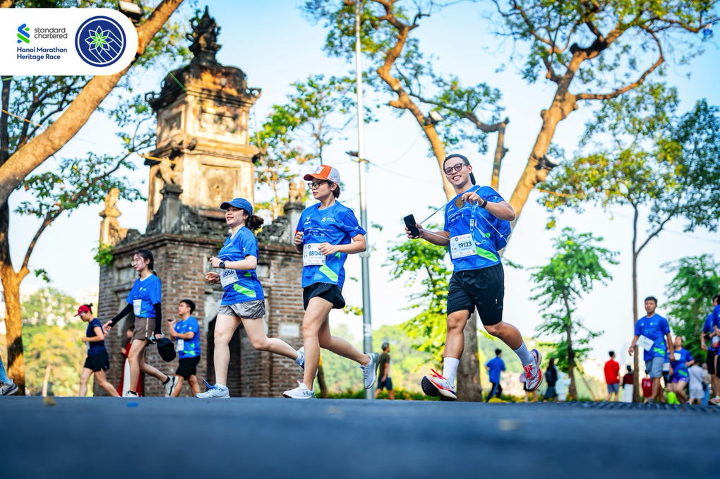 ភាពទាក់ទាញនៃការប្រណាំងបេតិកភណ្ឌហាណូយពេលវៀតណាមរីកចម្រើនដោយការរត់ប្រណាំង - ២ Sức hút của giải Di sản Hà Nội khi Việt Nam đang nở rộ các giải chạy - 2