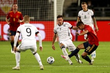 Tây Ban Nha - Đức (02h00 ngày 28/11): Thế đường cùng của "Cỗ xe tăng"