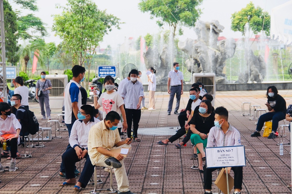 Trường nghề hỗ trợ hơn 1 tỷ đồng chia sẻ khó khăn với sinh viên mùa dịch - 5 Trường nghề hỗ trợ hơn 1 tỷ đồng chia sẻ khó khăn với sinh viên mùa dịch - 5