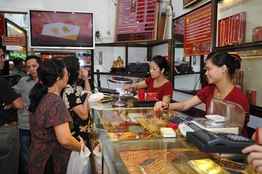 Giá vàng bật tăng trở lại
