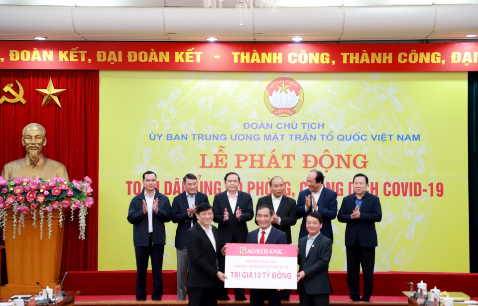 Agribank ủng hộ 10 tỷ đồng chung tay phòng chống dịch Covid-19 - 1 Agribank ủng hộ 10 tỷ đồng chung tay phòng chống dịch Covid-19 - 1