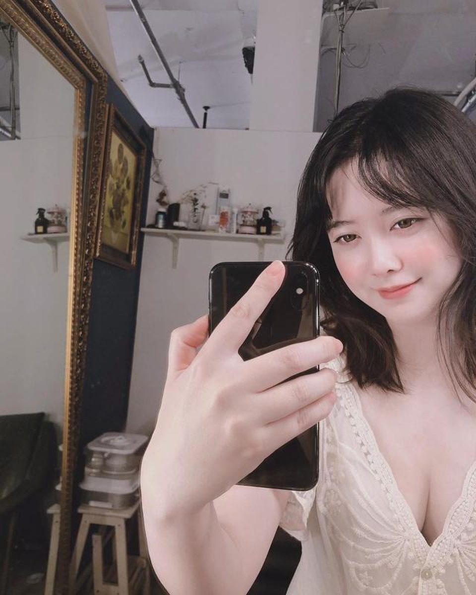 Goo Hye Sun lột xác sau vụ ly hôn ồn ào - 2 Goo Hye Sun lột xác sau vụ ly hôn ồn ào - 2
