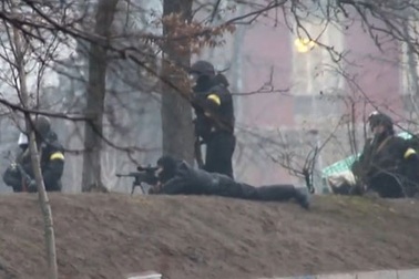 "Xạ thủ bắn người biểu tình Ukraine được huấn luyện ở Ba Lan"