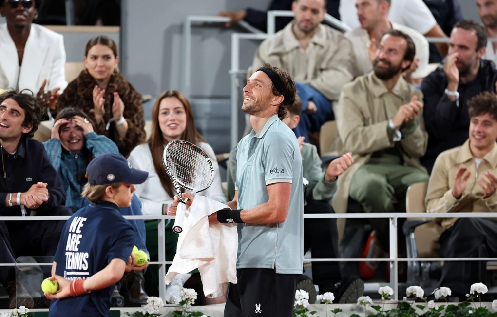 อัลการาซและซินเนอร์เริ่มต้นได้อย่างน่าประทับใจที่ Roland Garros - 4 Alcaraz, Sinner khởi đầu ấn tượng tại Roland Garros - 4
