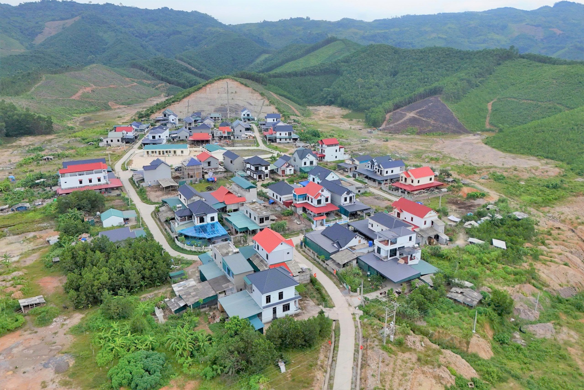 Cận cảnh hồ Cánh Tạng - Đại thủy nông lớn nhất miền Bắc sắp hoạt động - 9 Cận cảnh hồ Cánh Tạng - Đại thủy nông lớn nhất miền Bắc sắp hoạt động - 9