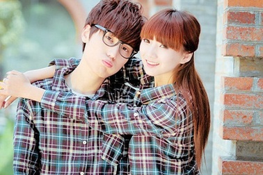 Công khai tình yêu trên mạng: sướng hay khổ? 