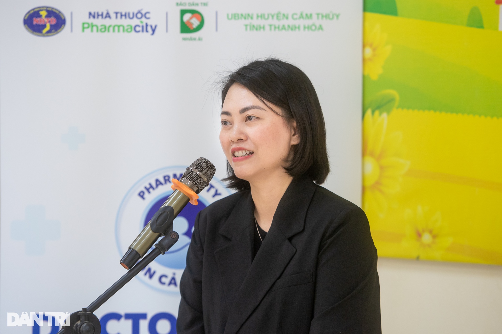 Mong hoạt động tư vấn sức khỏe của báo Dân trí sẽ được nhân rộng - 8 Mong hoạt động tư vấn sức khỏe của báo Dân trí sẽ được nhân rộng - 8
