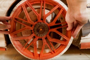 Bánh xe Lamborghini Sian mô hình bằng gỗ được làm tỉ mỉ từng chi tiết