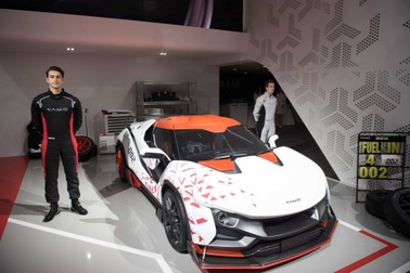 Nhà sản xuất ô tô rẻ nhất ra xe thể thao