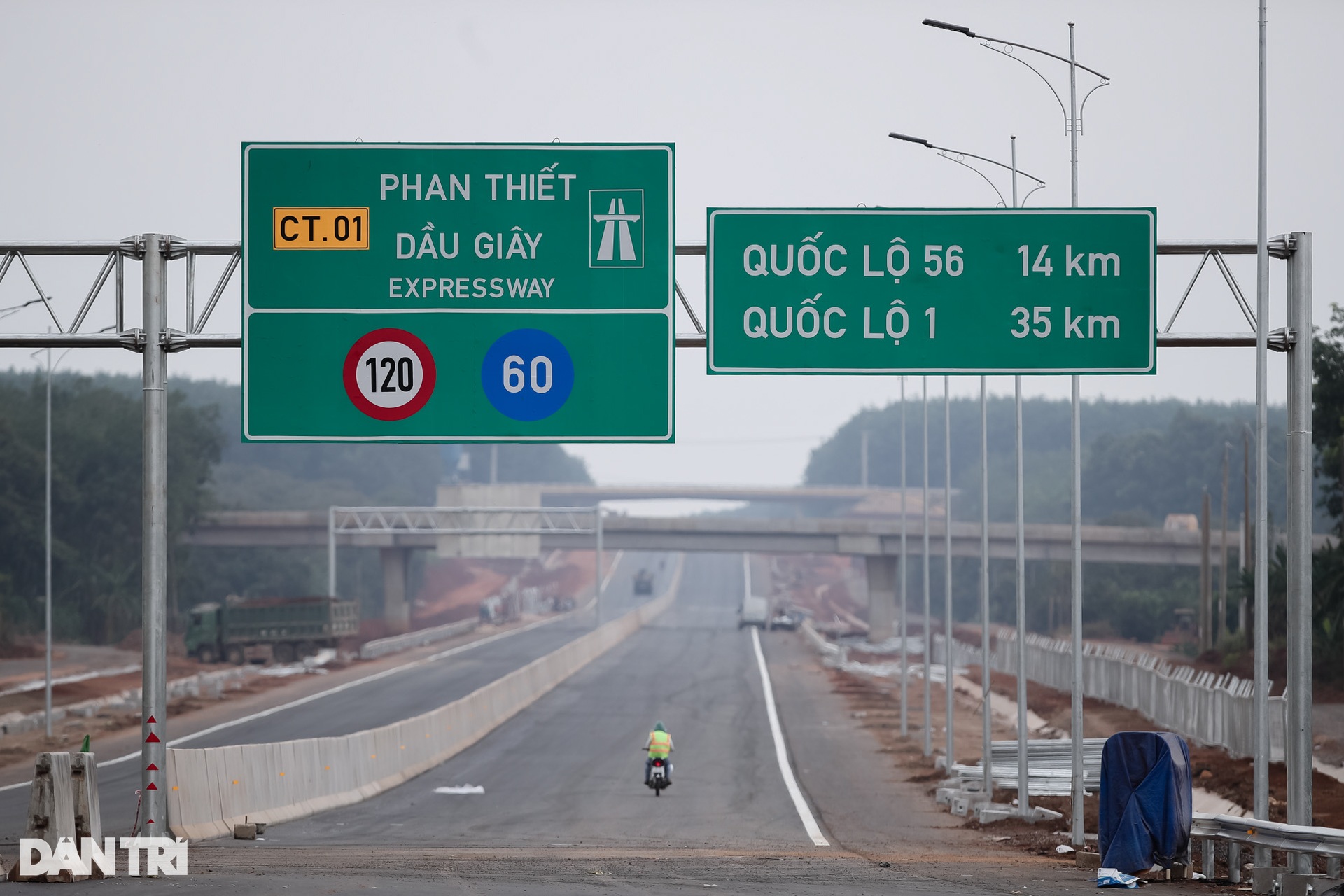 Cao tốc nối TPHCM - Phan Thiết hơn 2 giờ lái xe sắp khánh thành - 3 Cao tốc nối TPHCM - Phan Thiết hơn 2 giờ lái xe sắp khánh thành - 3