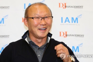 HLV Park Hang Seo chia sẻ về vấn đề hợp đồng trên báo Hàn Quốc