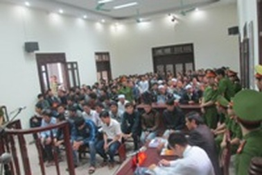 Xét xử vụ hỗn chiến kinh hoàng trên sông ở Thanh Hóa