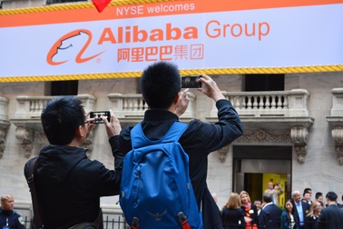 Alibaba "đổ" tiếp 900 triệu USD vào một công ty khởi nghiệp chuyển phát đồ ăn