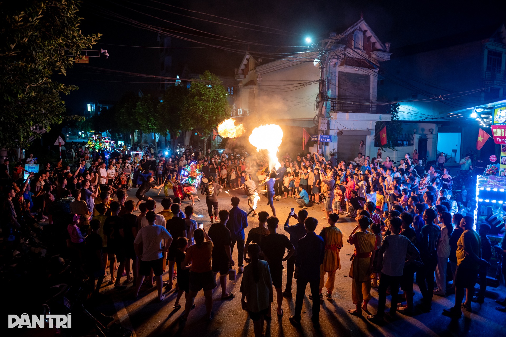 Thôn Cao Hạ: Hơn 50 năm duy trì truyền thống múa lân thổi lửa - 1