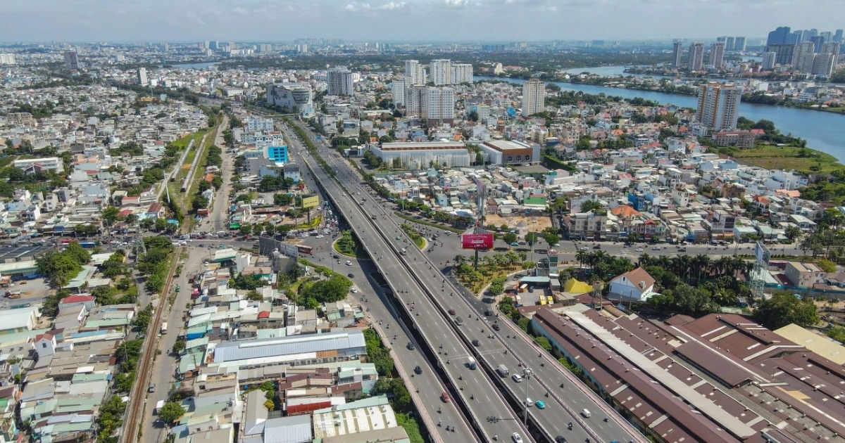 Bất động sản quanh TPHCM nhộn nhịp trước "giờ G", nhà đầu tư đổi vị?