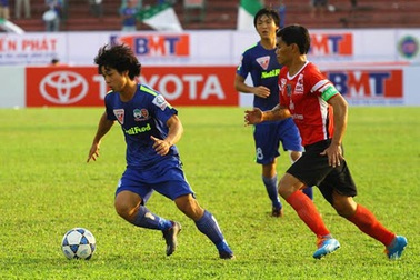 Bầu Đức lên tiếng sau scandal của Công Phượng