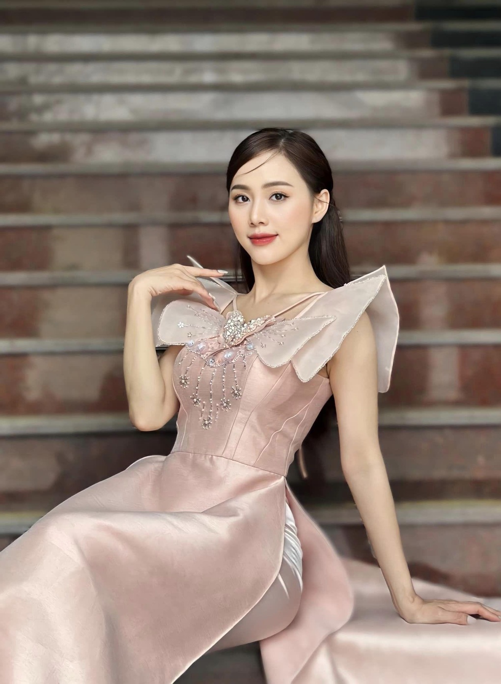 Đời thường trẻ trung, gợi cảm của Minh Thu Nơi giấc mơ tìm về - 5 Đời thường trẻ trung, gợi cảm của Minh Thu Nơi giấc mơ tìm về - 5
