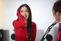 Chi Pu: "Tôi muốn từ bỏ thị phi nhưng thị phi không từ bỏ tôi"