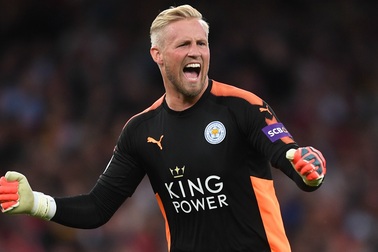 Nhật ký chuyển nhượng ngày 2/8: Man Utd nhắm Kasper Schmeichel thay De Gea