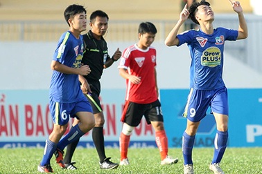 HA Gia Lai, bầu Đức và ý thức sinh tồn tại V-League