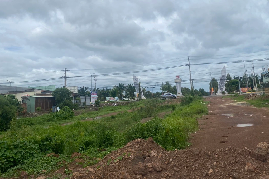 Sai phạm tại 2 dự án giao thông ở Bình Phước, tăng dự toán hơn 4 tỷ đồng - 1 Sai phạm tại 2 dự án giao thông ở Bình Phước, tăng dự toán hơn 4 tỷ đồng - 1